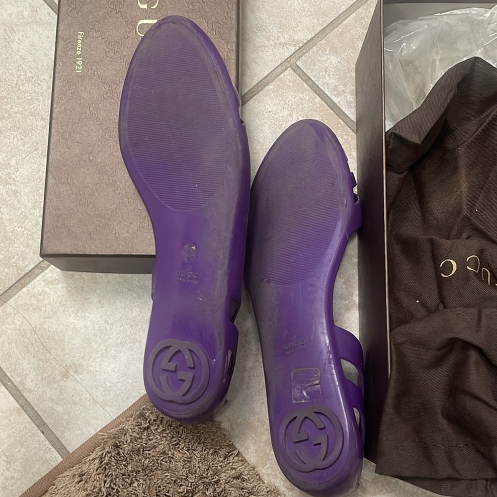 Gucci plastic shoes (very narrow fit) sz 41 - Picture 2 of 2